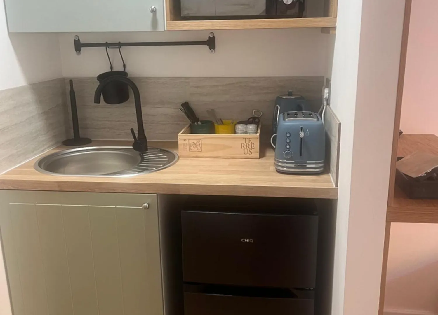 Teddington Little Gem Apartment London